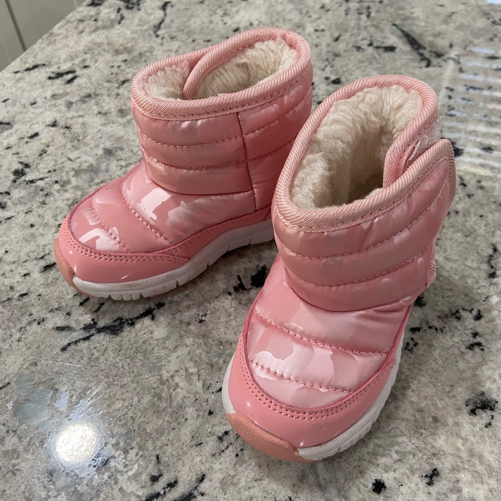Size 7 Toddler Pink Snow Boots